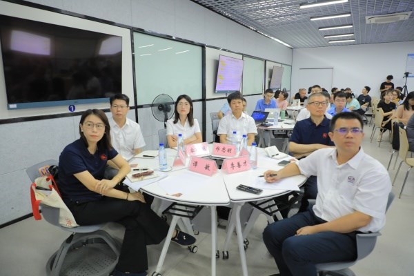 伟德官网开展2024-2025学年上学期期初教师教育教学能力提升培训